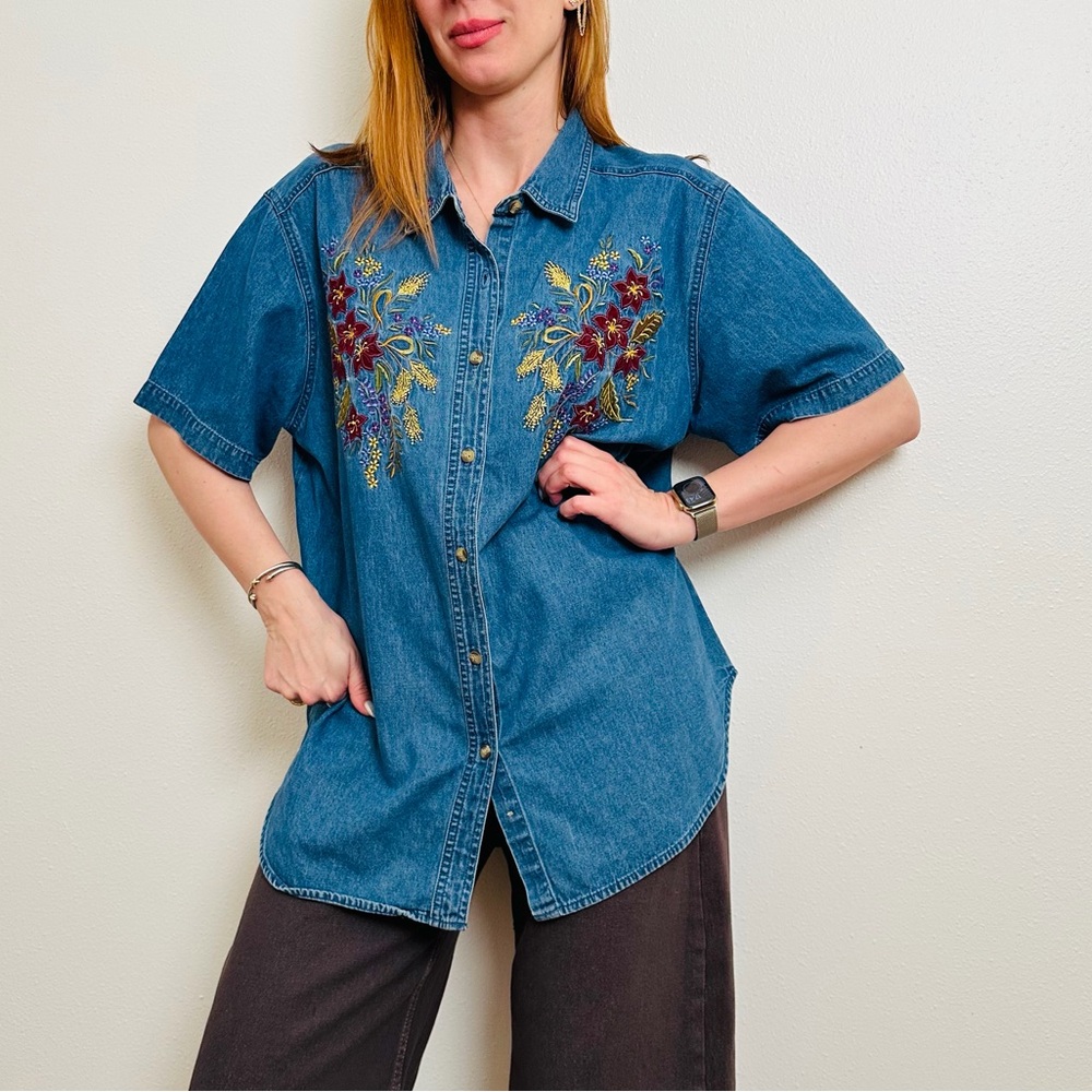 Bobbie Brooks Vintage Denim Shirt Floral Embroidered Short Sleeve Button Down - Picture 3 of 10